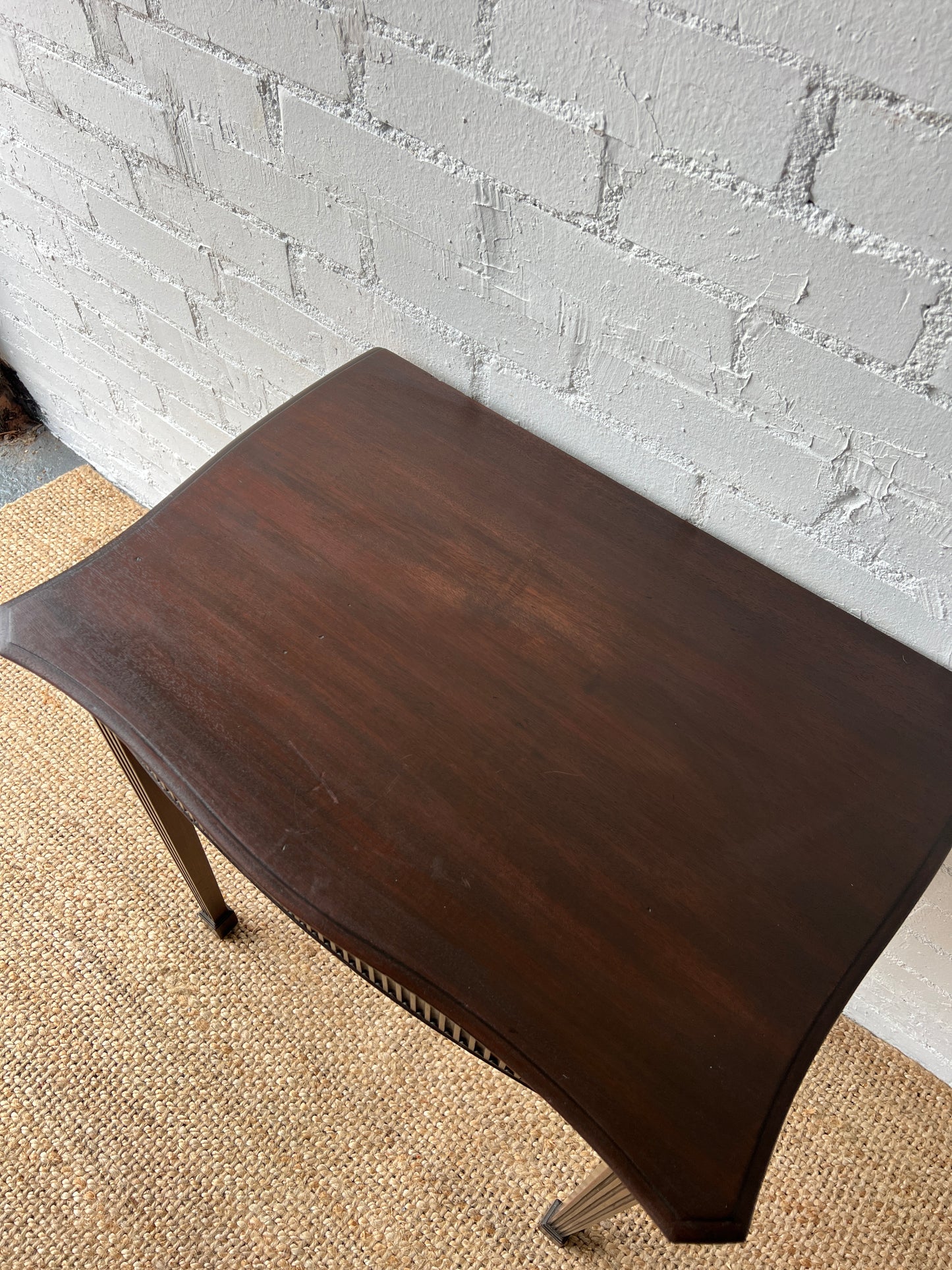 SMALL WOODEN DESK
