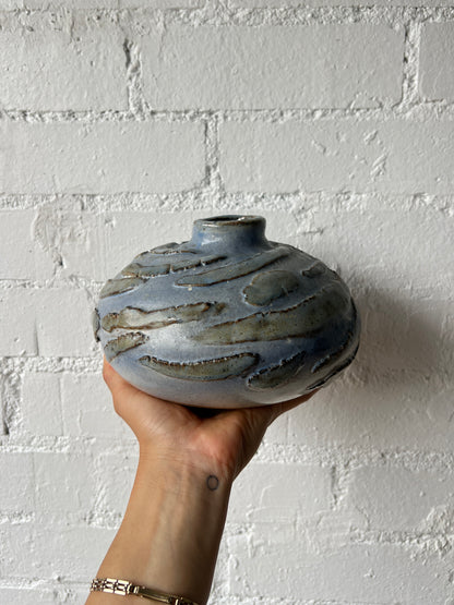 SMALL DECORATIVE CERAMIC VASE