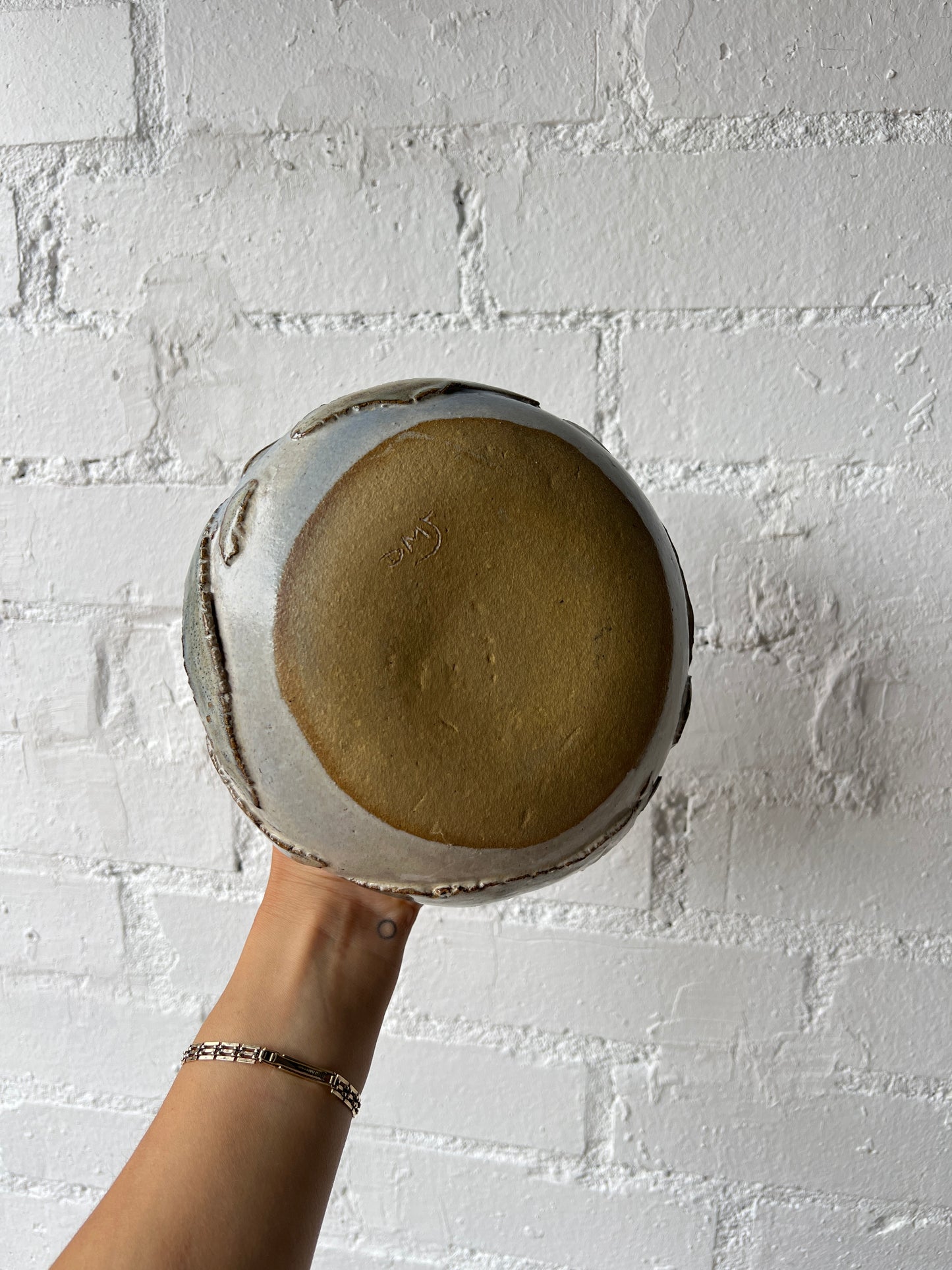 SMALL DECORATIVE CERAMIC VASE