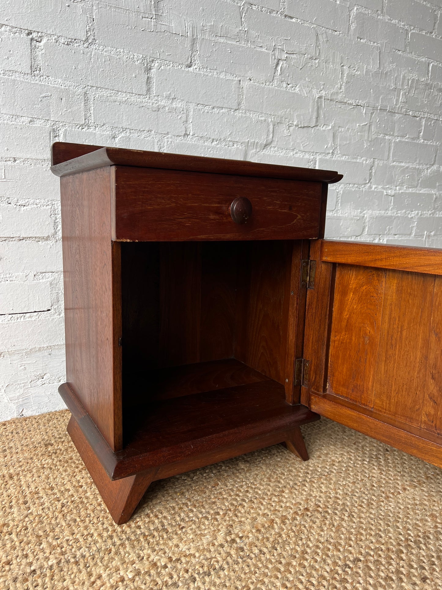 SINGLE MID CENTURY BEDSIDE