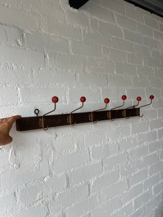 FRENCH RED HOOKS