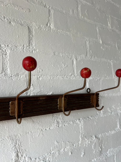 FRENCH RED HOOKS