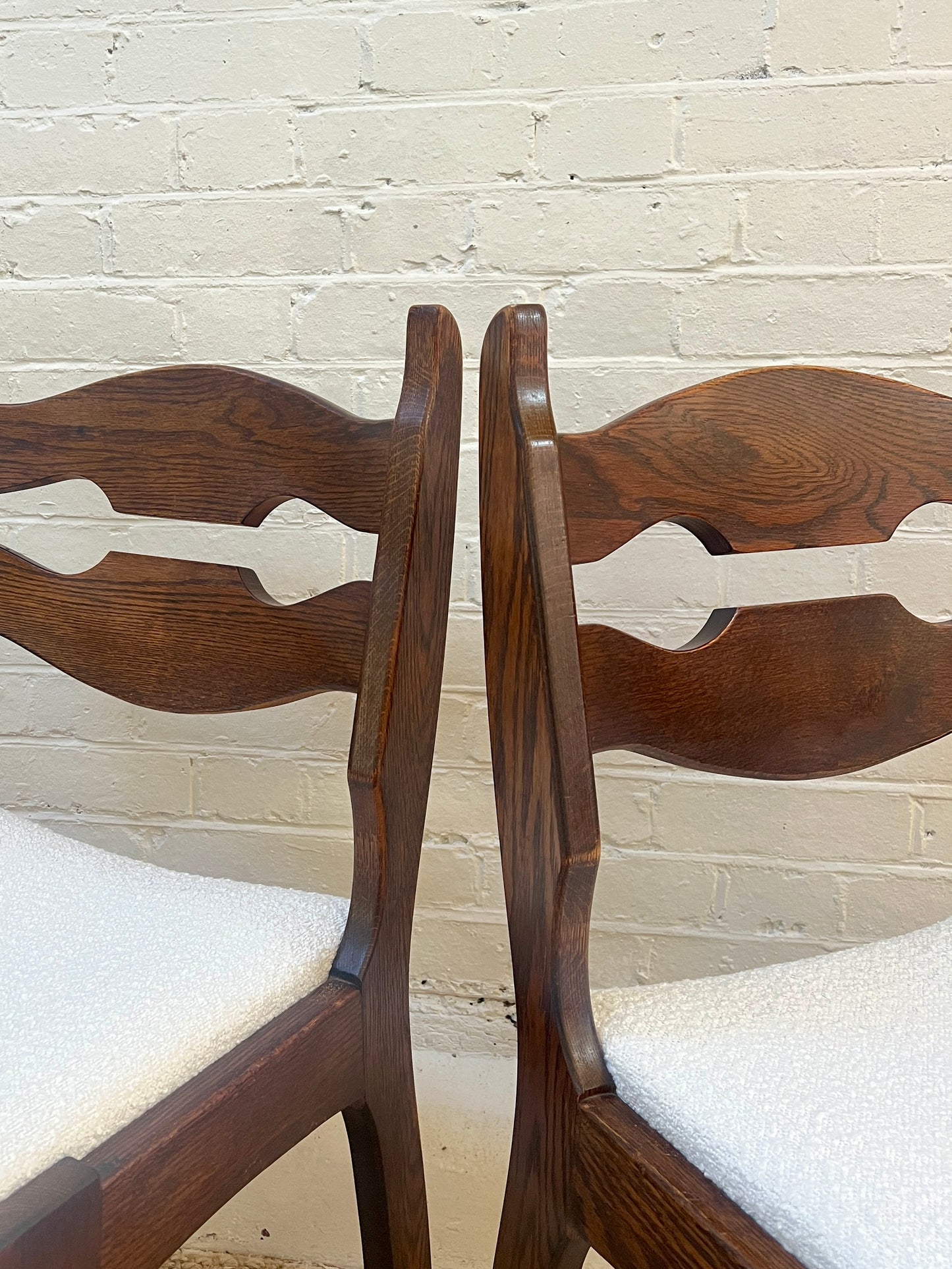 SET OF SIX OAK RAZOR DINING CHAIRS