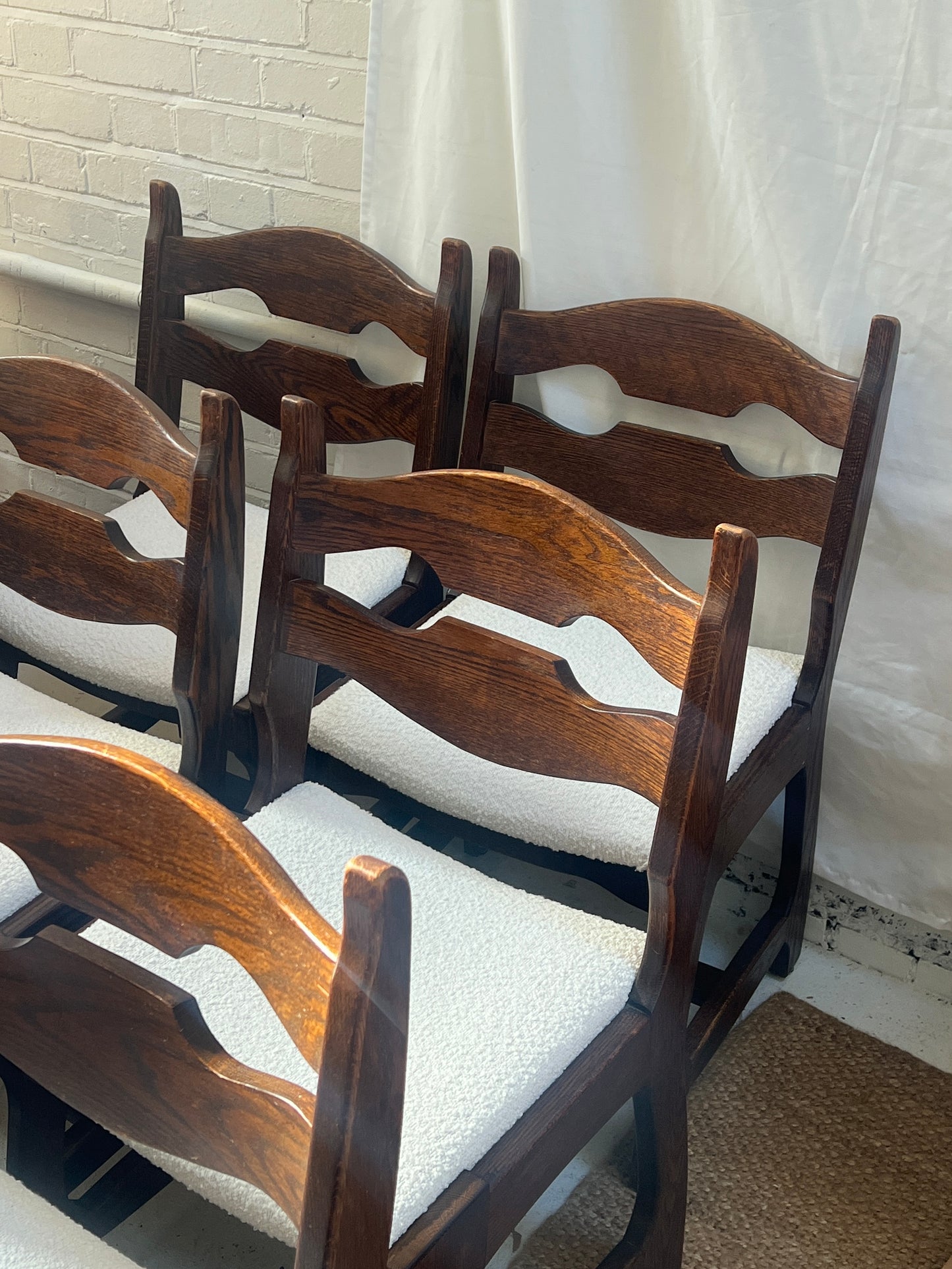 SET OF SIX OAK RAZOR DINING CHAIRS