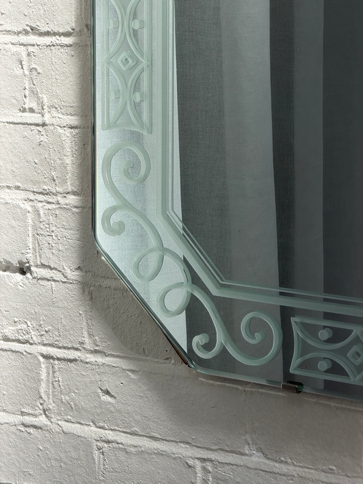 FRAMELESS SWEDISH SQUIGGLE MIRROR