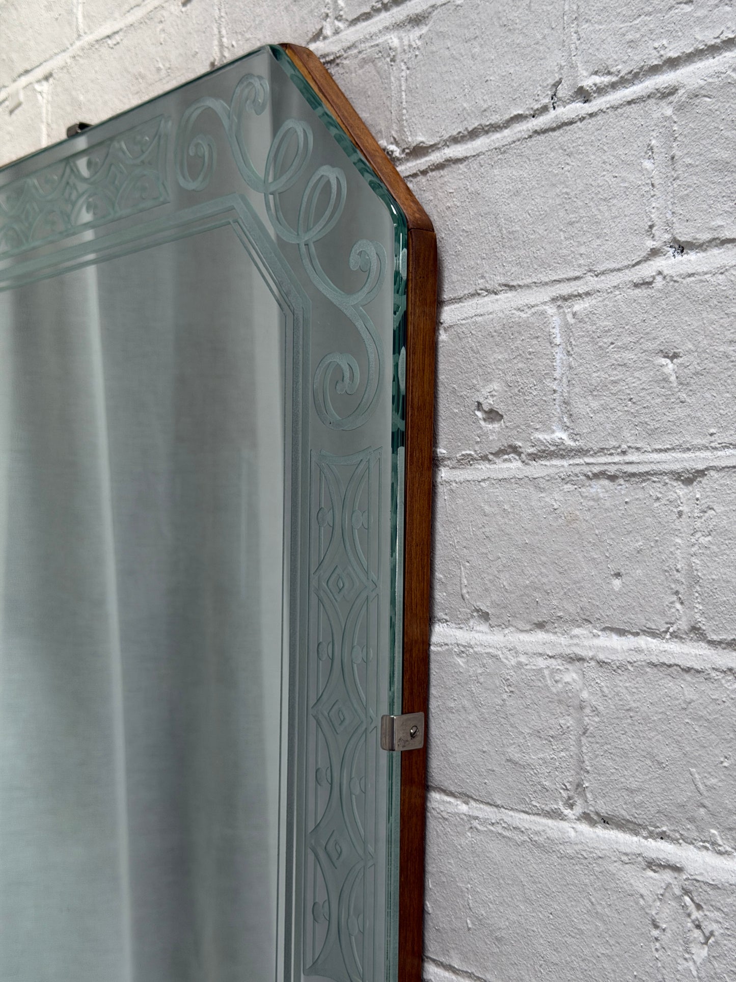 FRAMELESS SWEDISH SQUIGGLE MIRROR