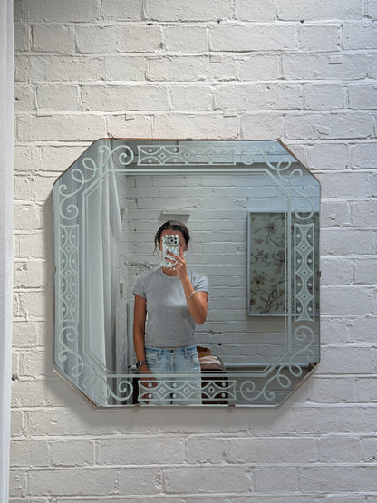 FRAMELESS SWEDISH SQUIGGLE MIRROR
