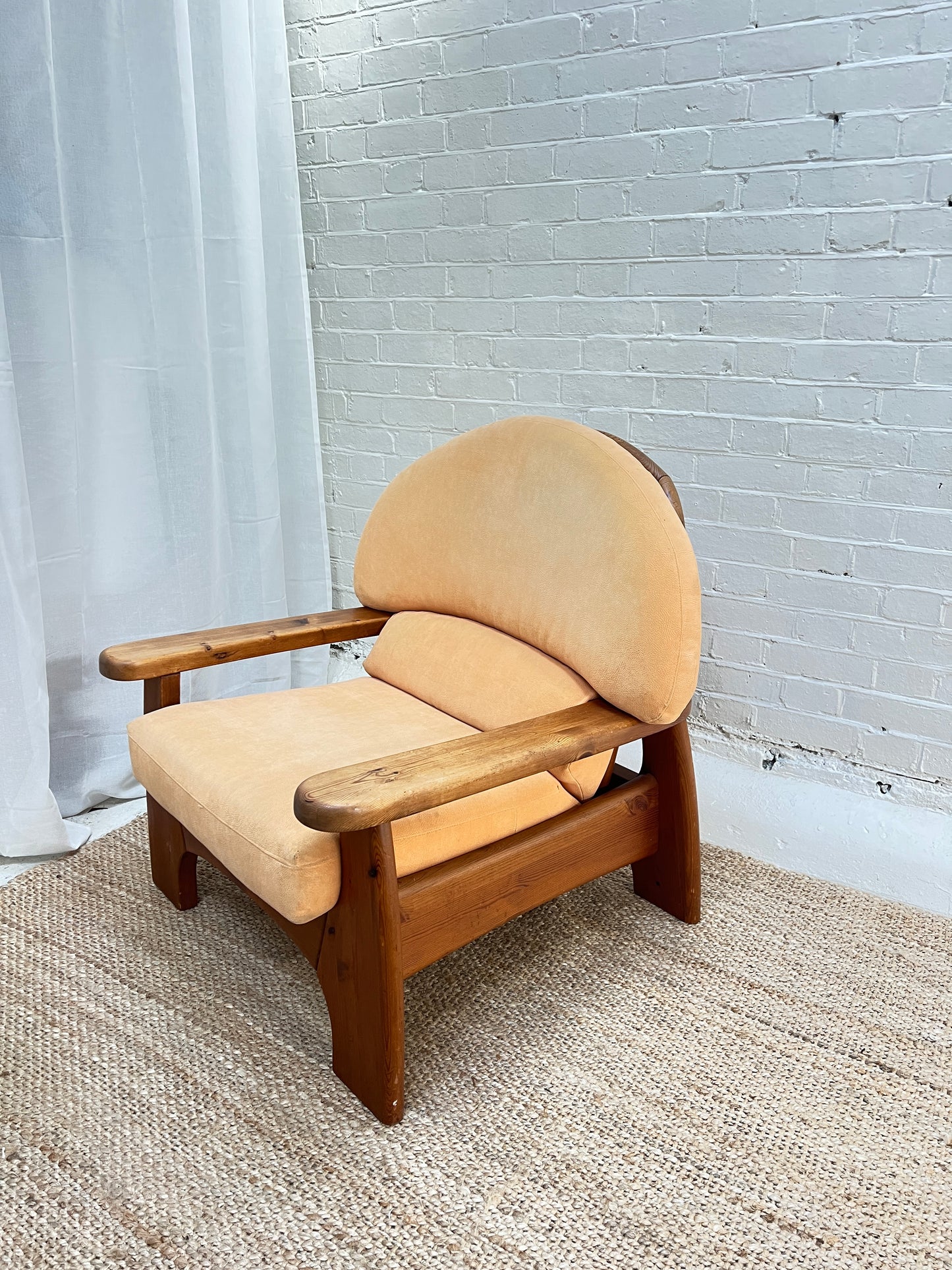 PINE BRUTALIST PEACH ARM CHAIR - ONE
