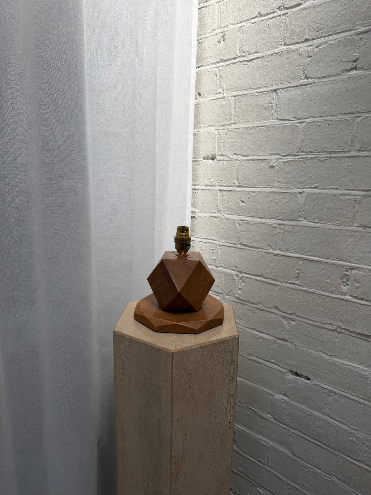 SMALL GEOMETRIC TABLE LAMP