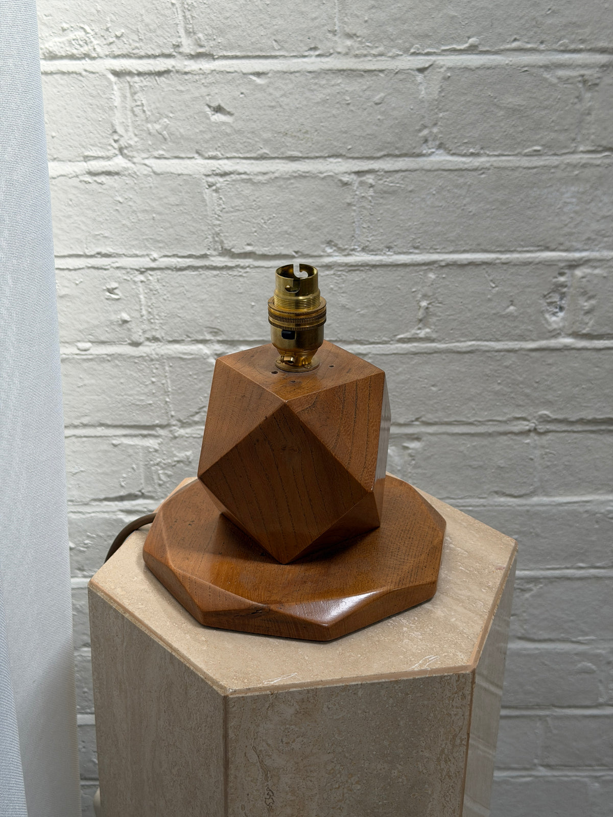 SMALL GEOMETRIC TABLE LAMP