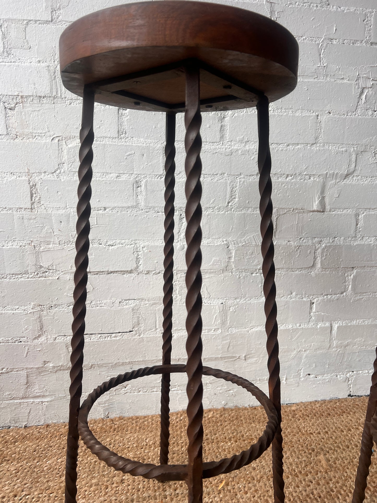 PAIR OF BRUTALIST WROUGHT IRON BAR STOOLS