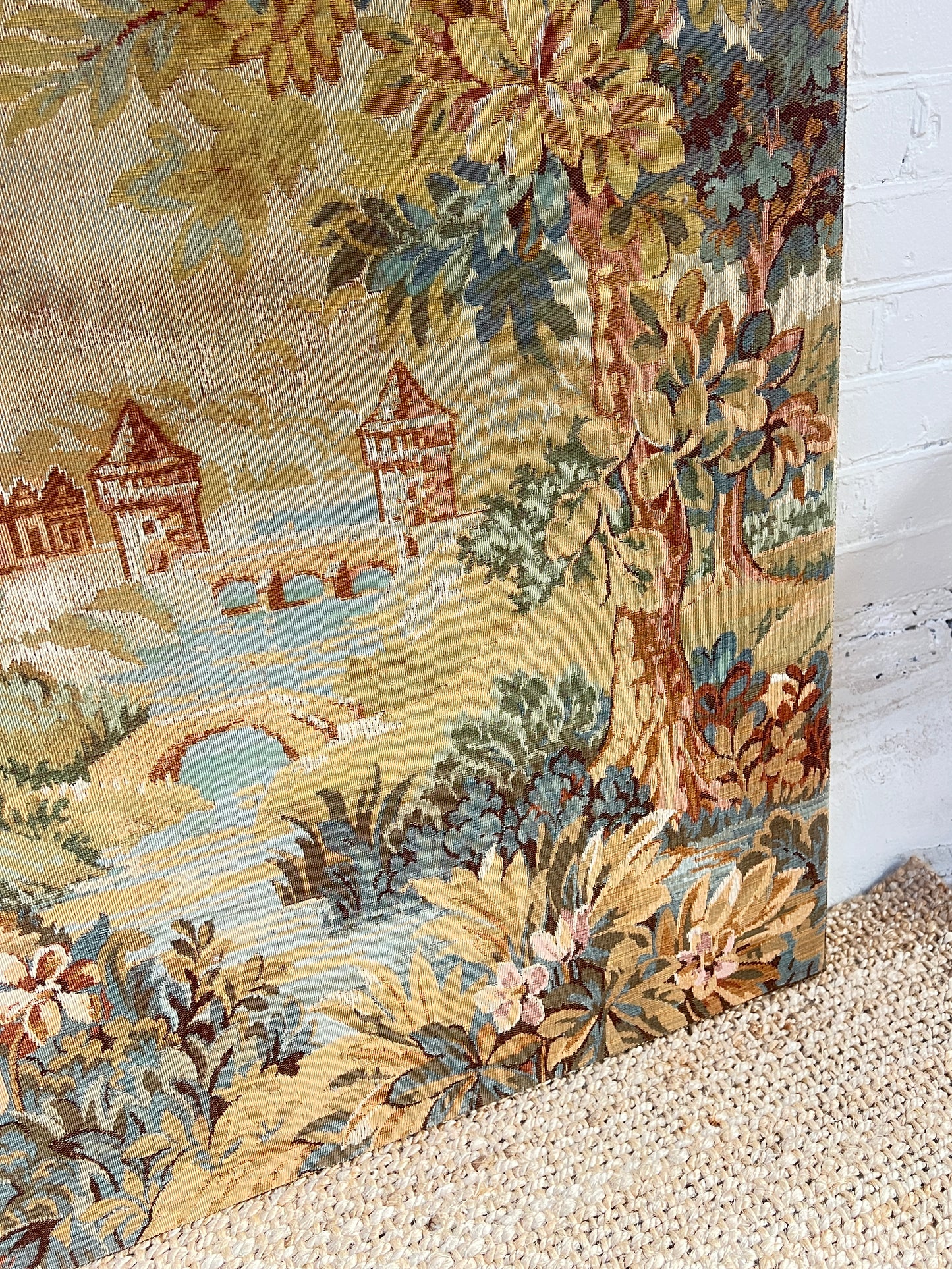 LARGE FLEMISH TAPESTRY