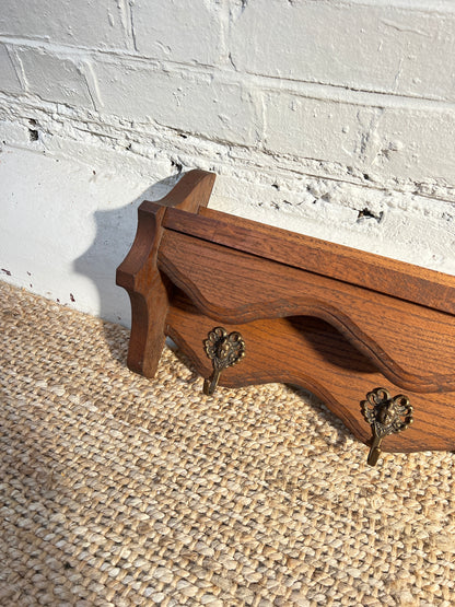 WOODEN WAVY HOOKS