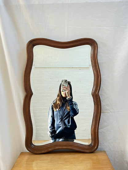 WAVY WOODEN MIRROR