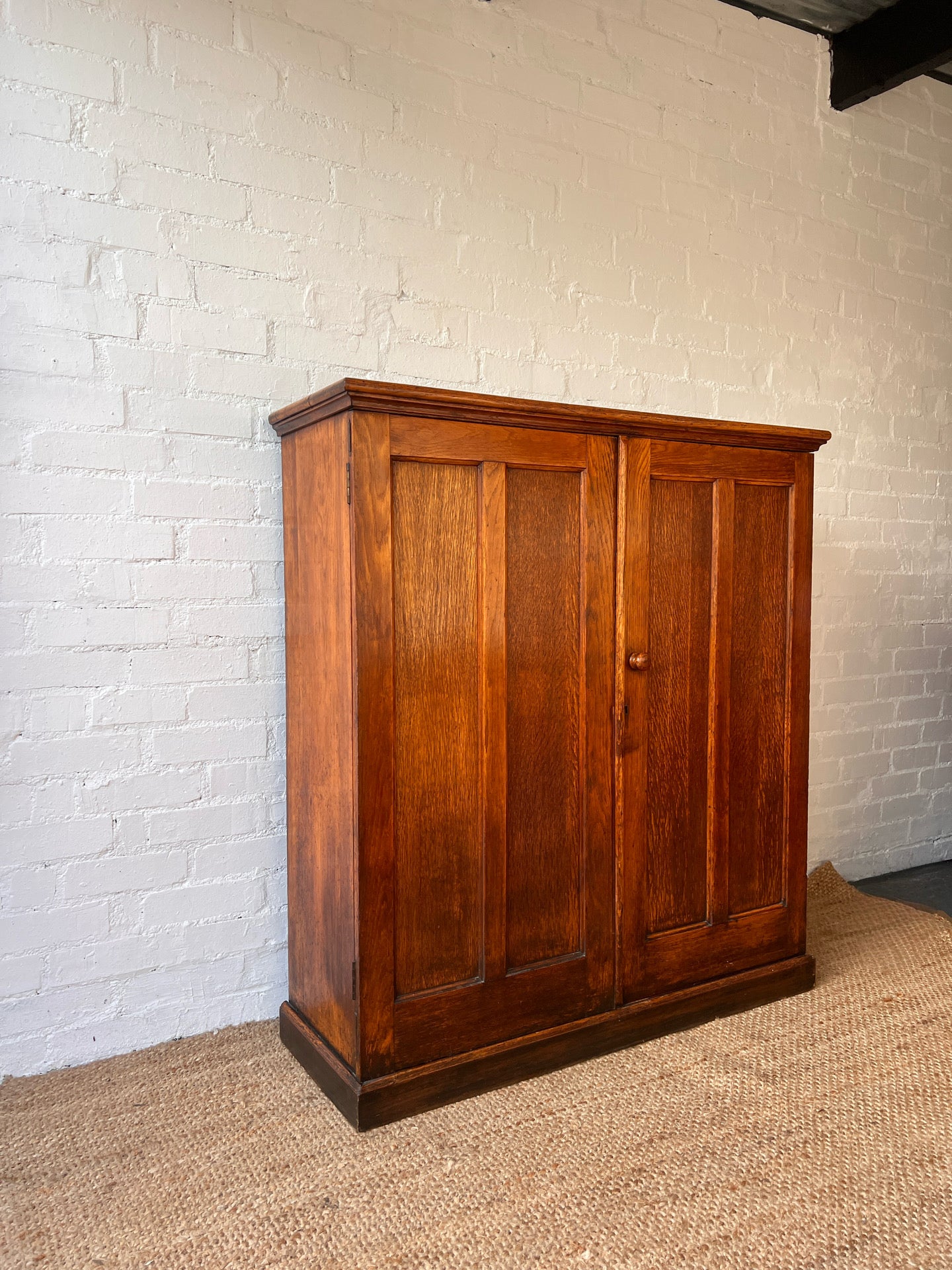 LARGE ENGLISH ANTIQUE TALL CUPBOARD