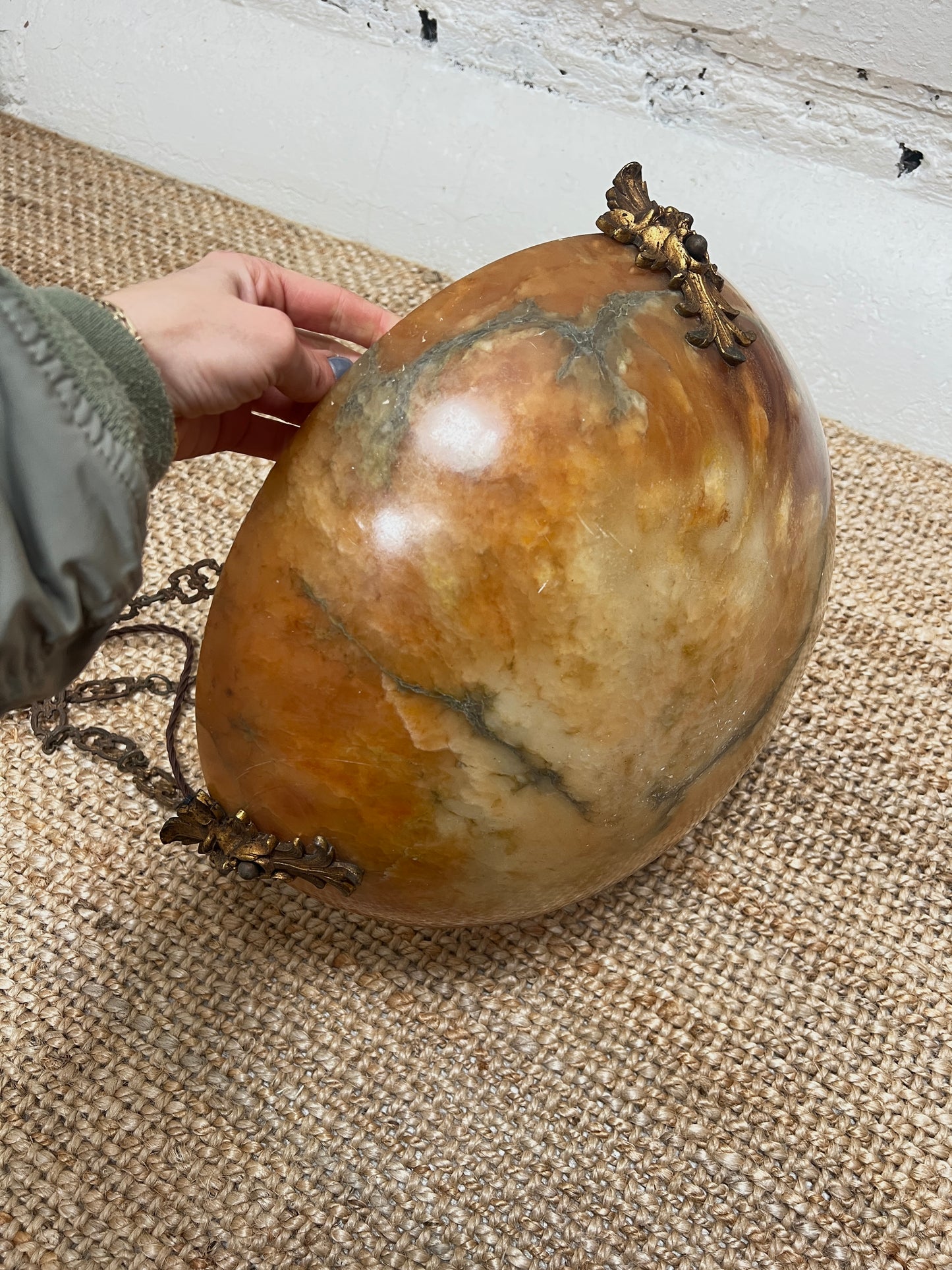 ALABASTER CEILING PENDANT