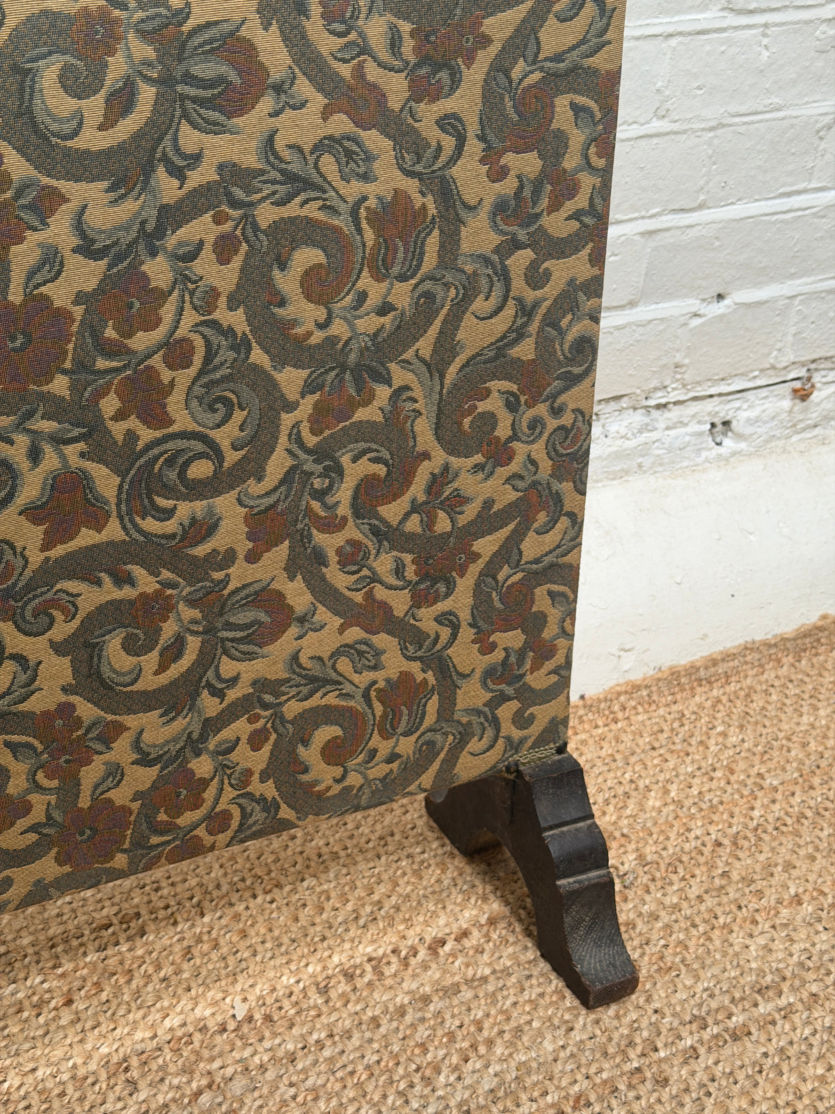 FRENCH TAPESTRY FIRE GUARD