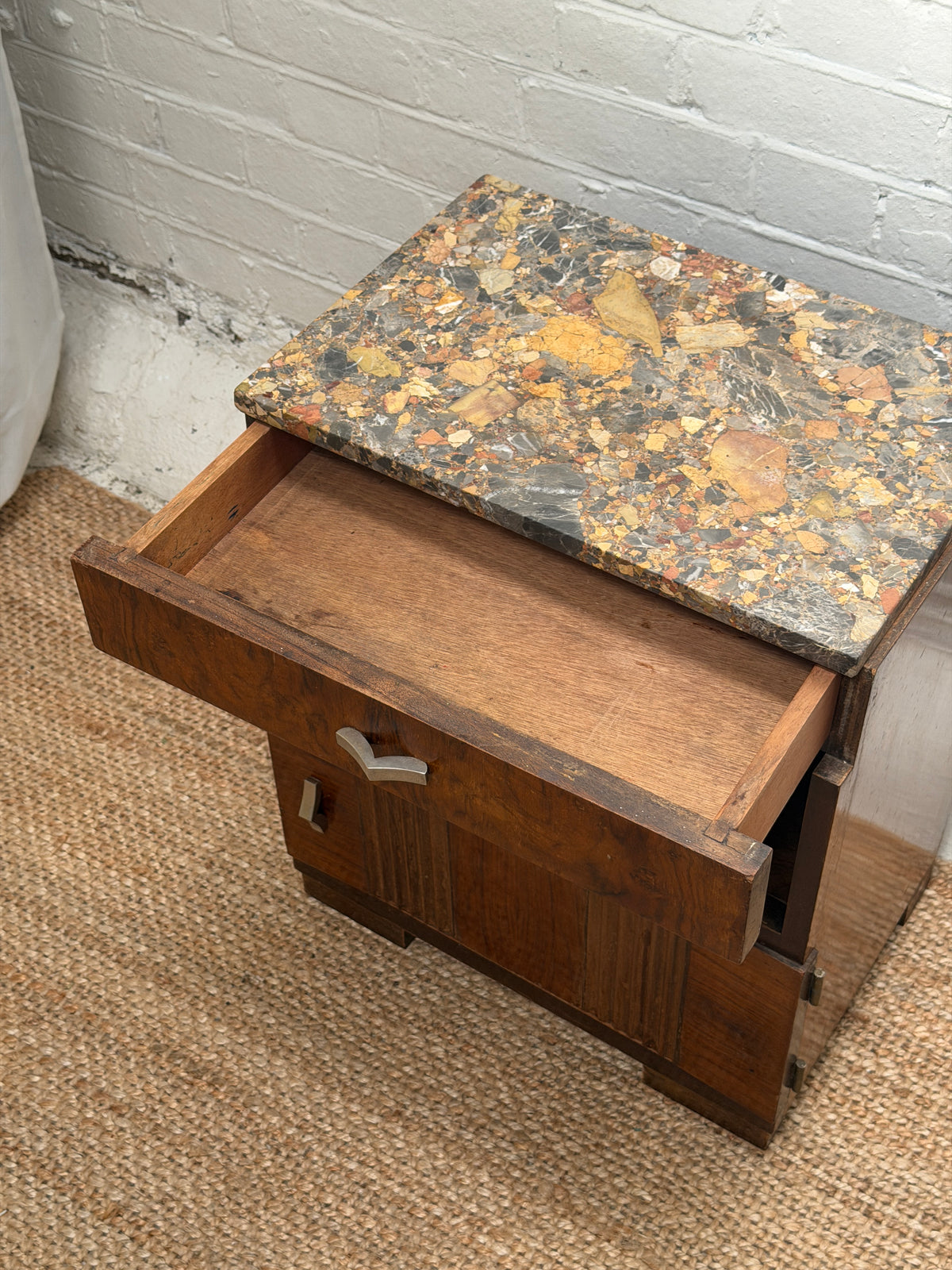 SINGLE MOTTLED MARBLE BEDSIDE TABLE