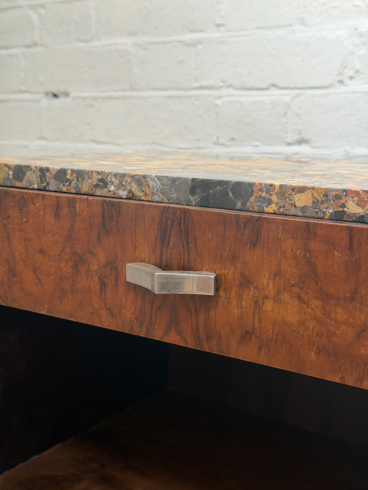 SINGLE MOTTLED MARBLE BEDSIDE TABLE