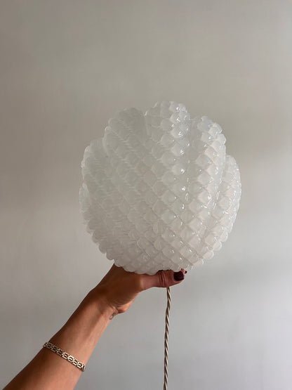 SINGLE SHELL MURANO WALL LIGHT