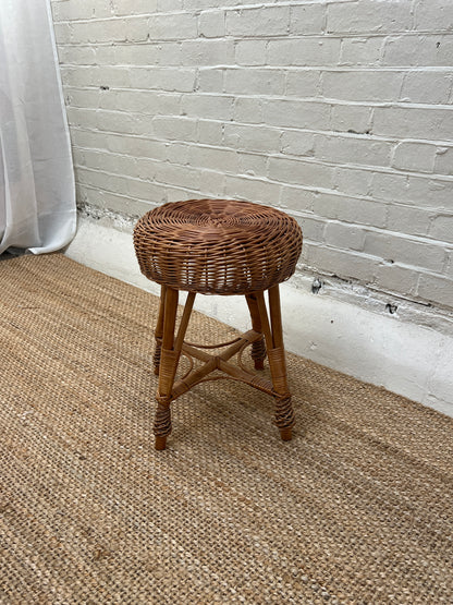 WICKER SIDE STOOL