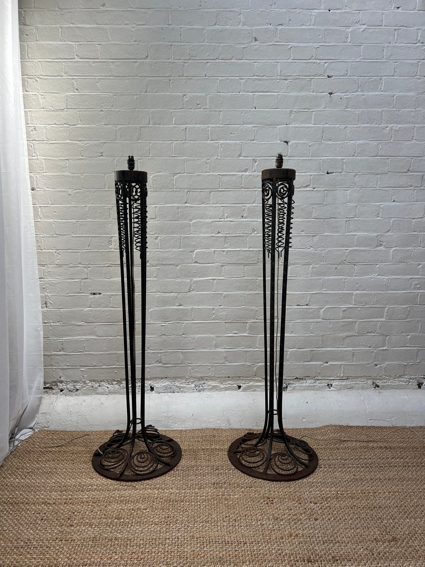 ART NOUVEAU TALL SPIRAL FLOOR LAMP - ONE