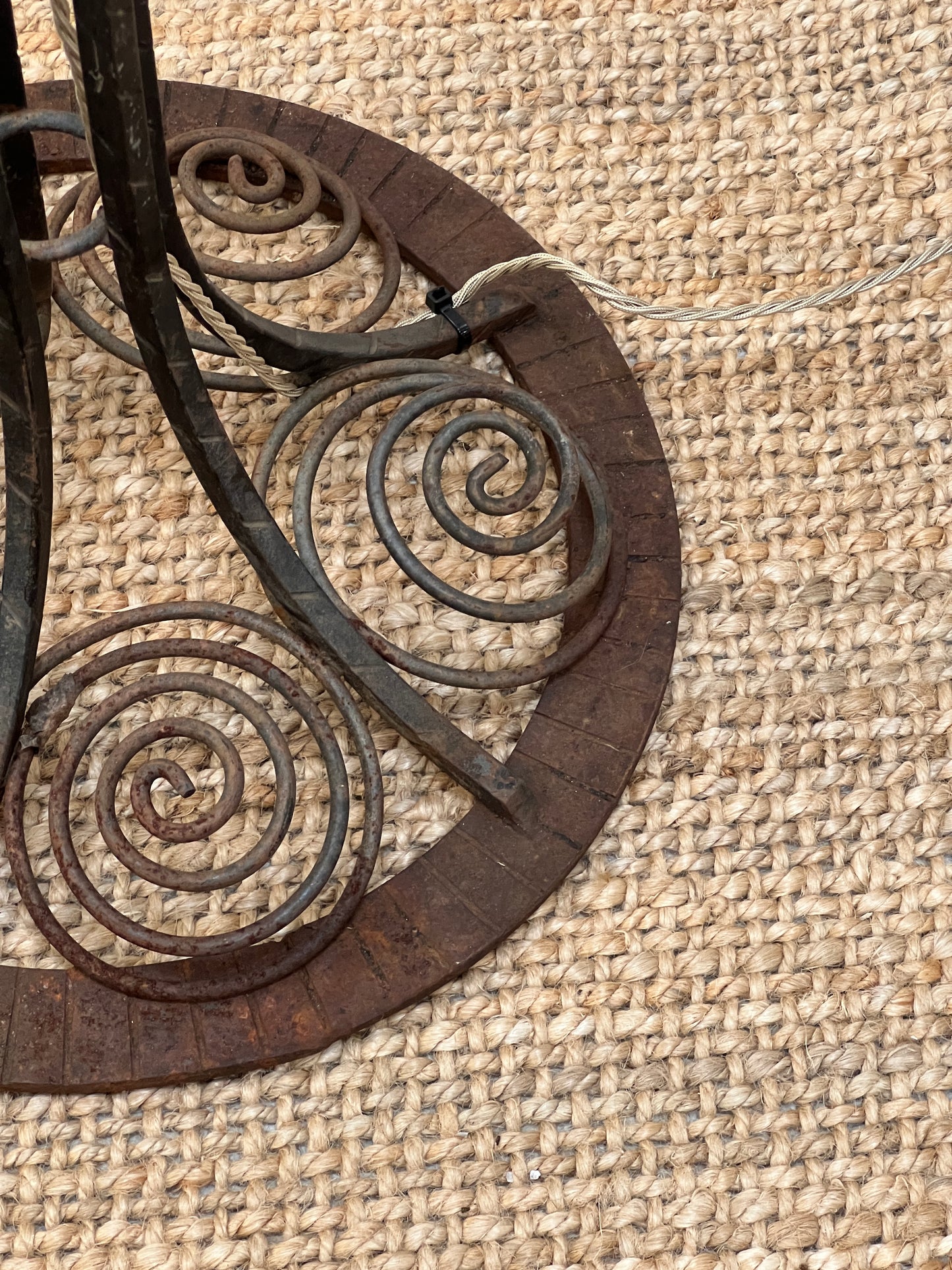 ART NOUVEAU TALL SPIRAL FLOOR LAMP - ONE