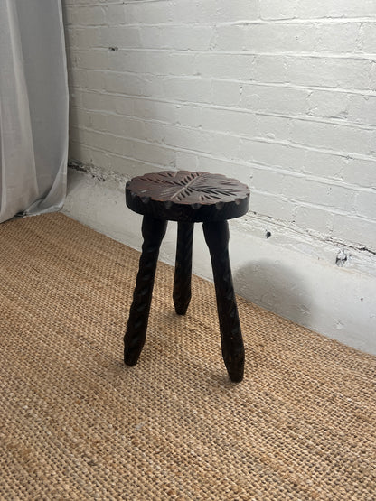 CHISELED SIDE STOOL