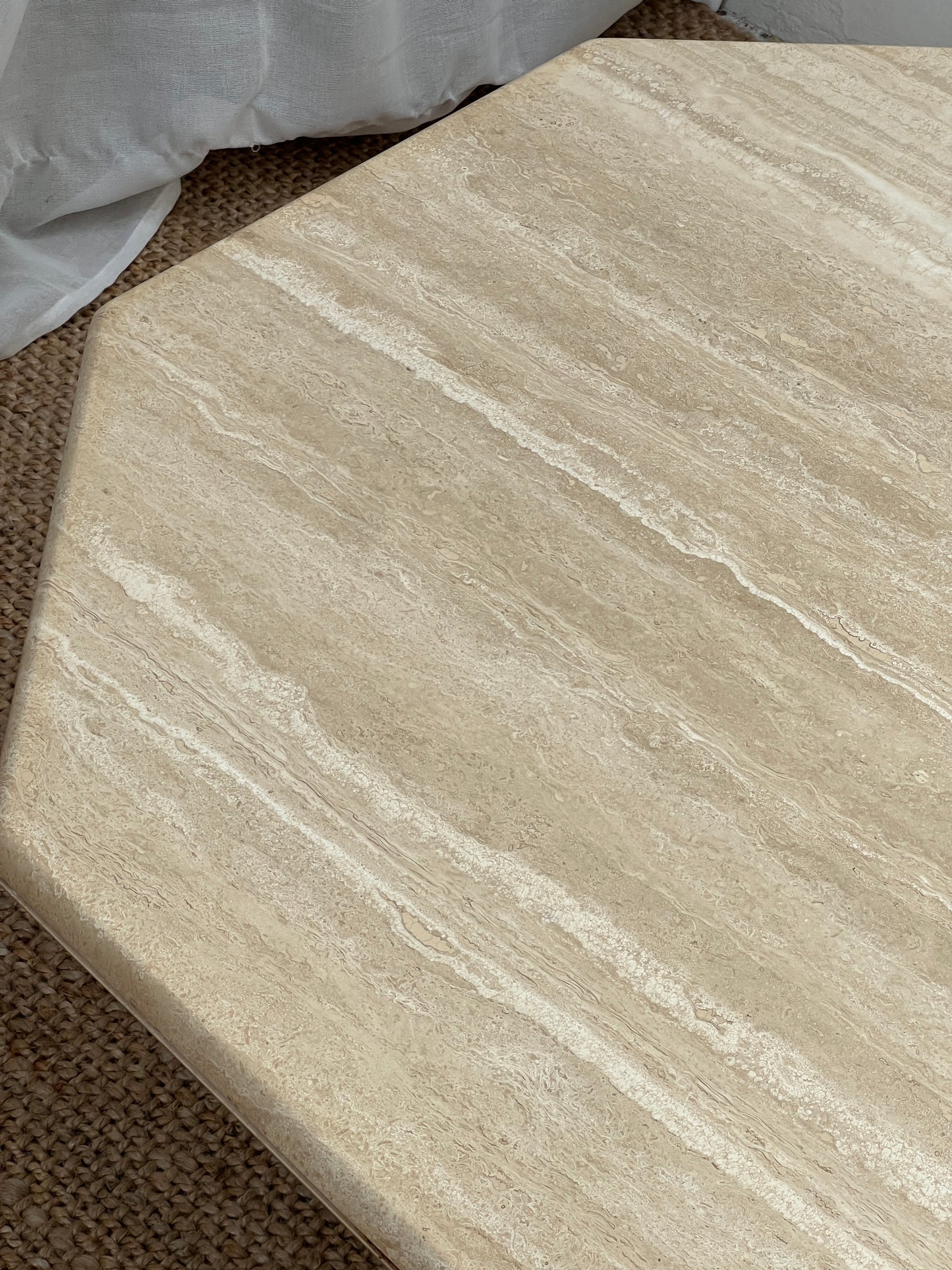 CREAM TRAVERTINE TABLE