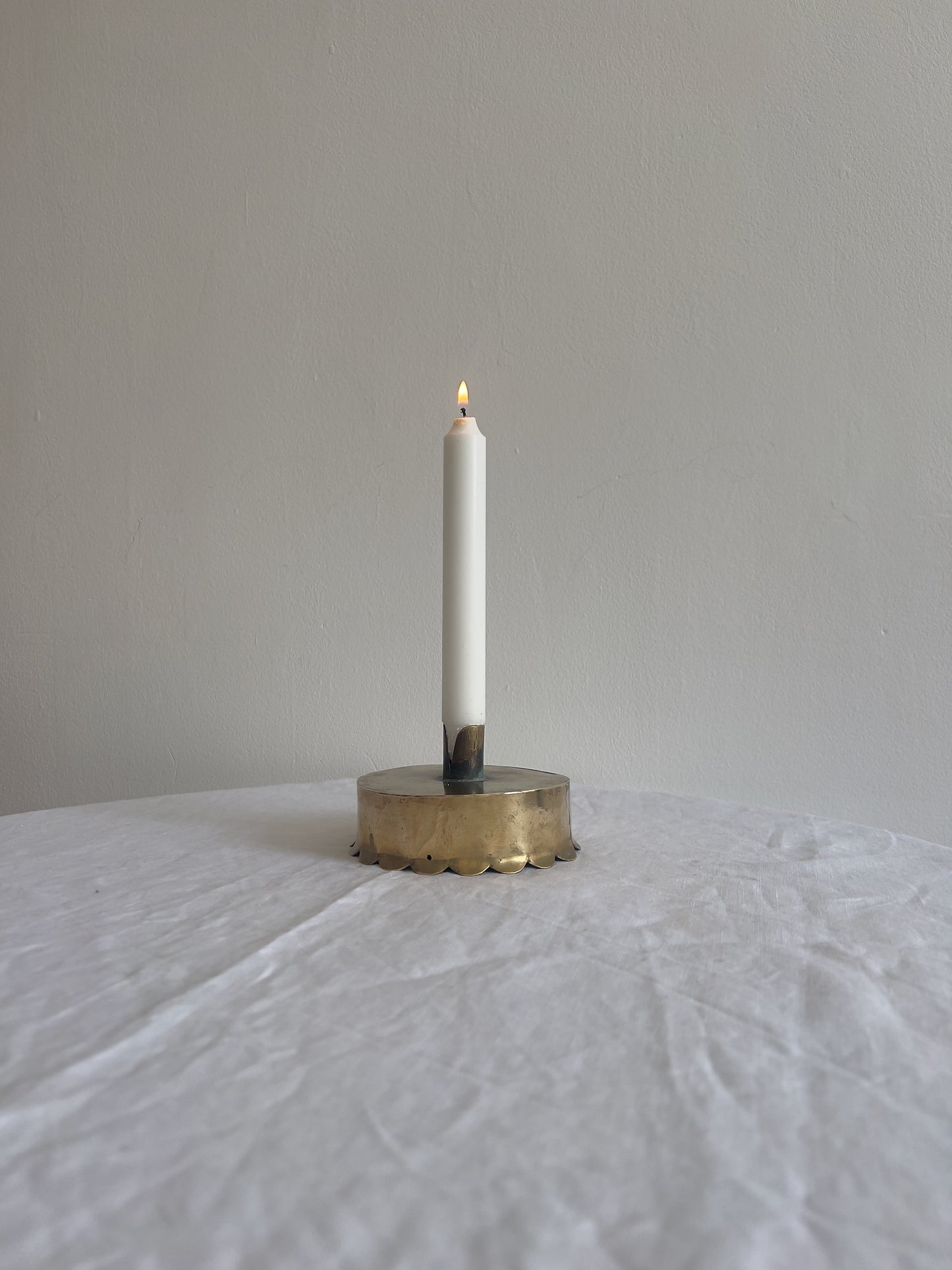 SCALLOPED BRASS CANDLE HOLDER