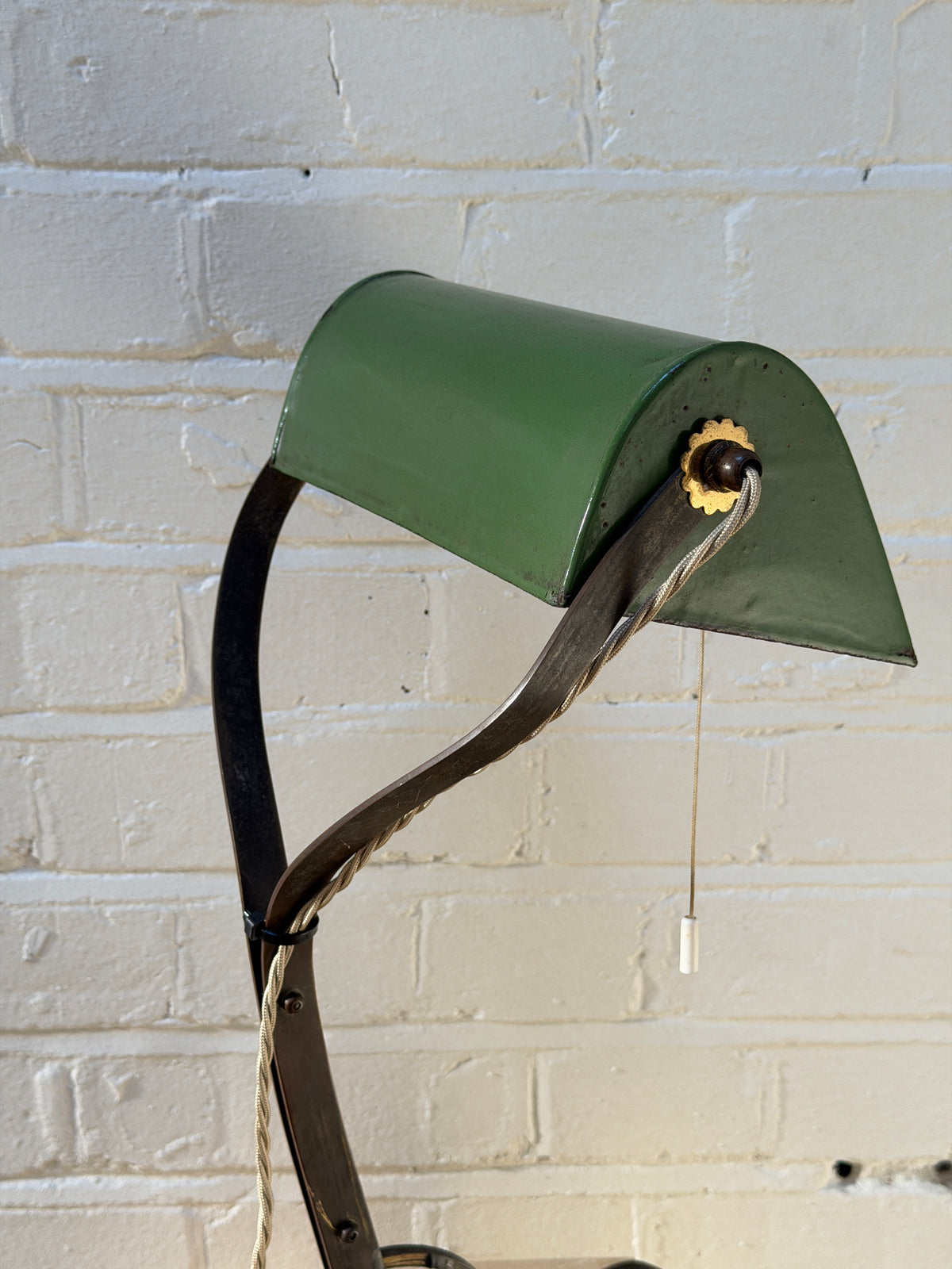 FRENCH GREEN ENAMEL BANKERS LAMP