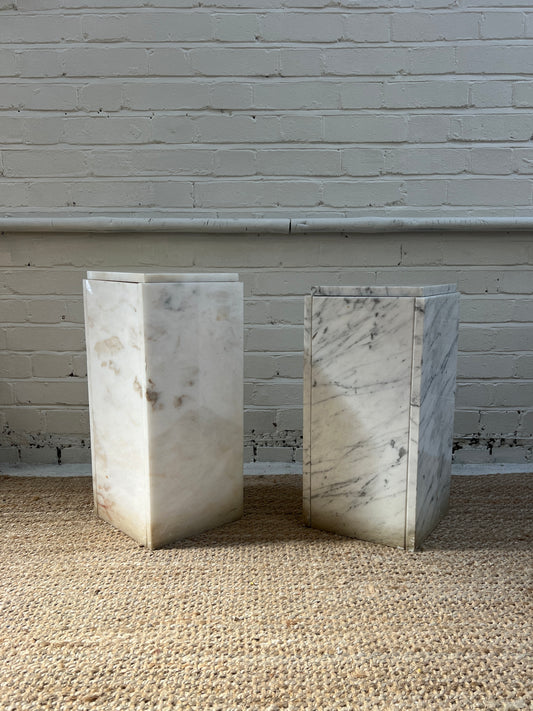 SMALL MARBLE PLINTH