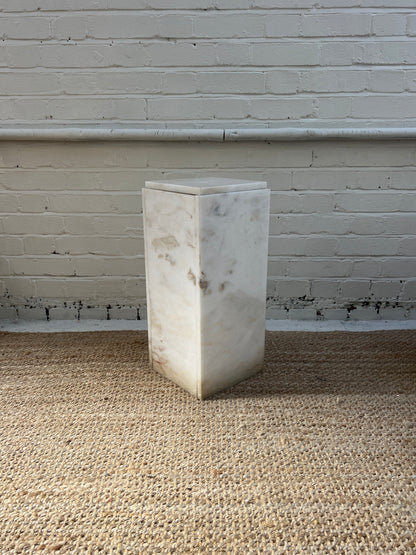 SMALL MARBLE PLINTH