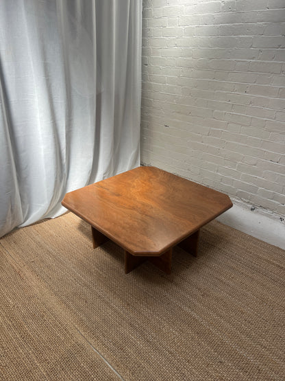 SQUARE RED MARBLE TABLE