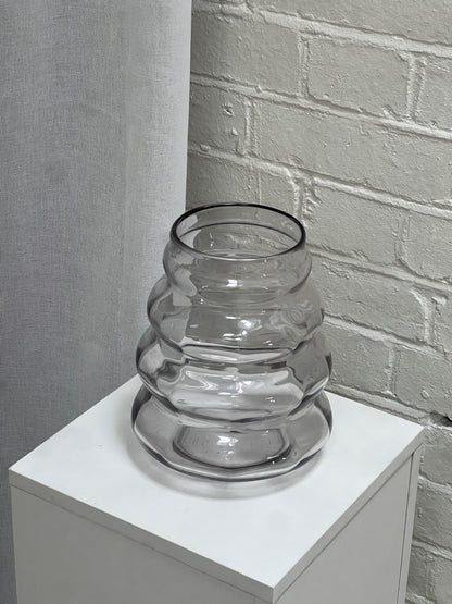 BEEHIVE GLASS VASE