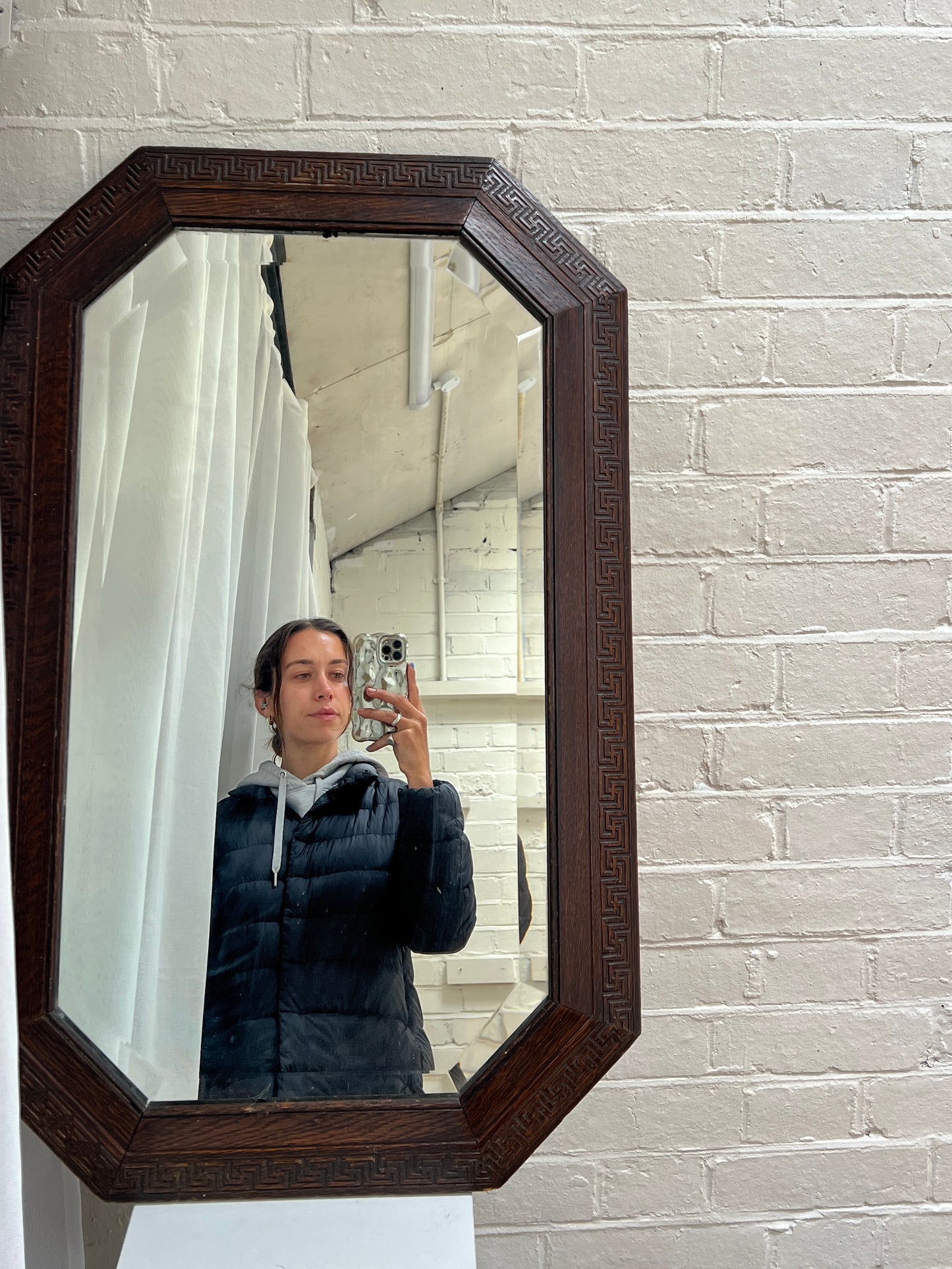 OAK MEANDER PATTERNED MIRROR