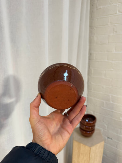 SET OF FOUR STUDIO BROWN WIGGLE BOWLS