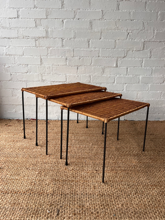 SET OF WICKER NESTING TABLES