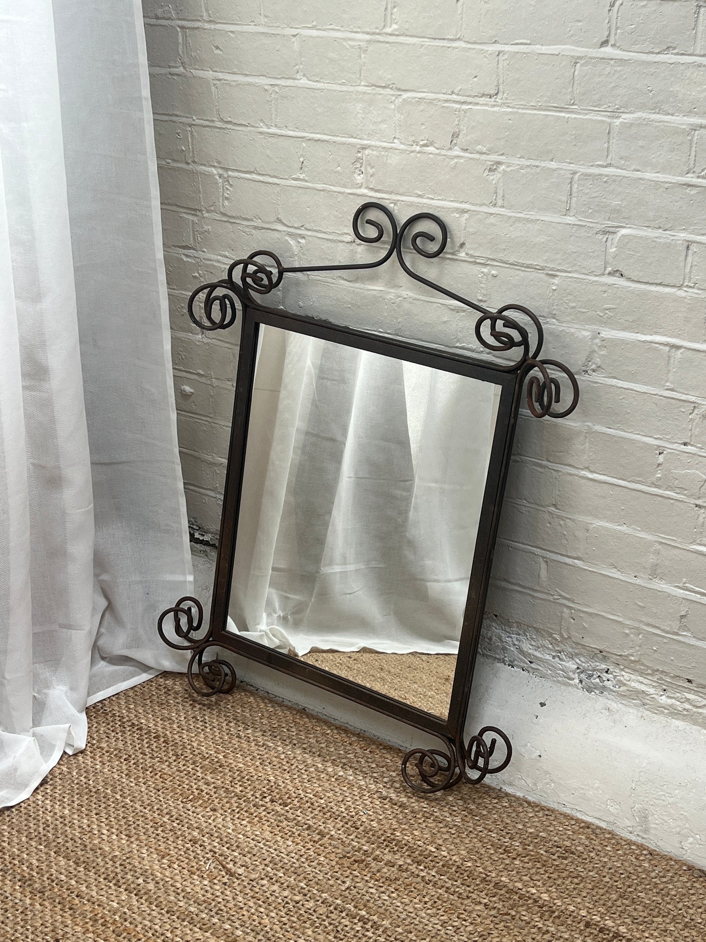 SPRIAL IRON MIRROR