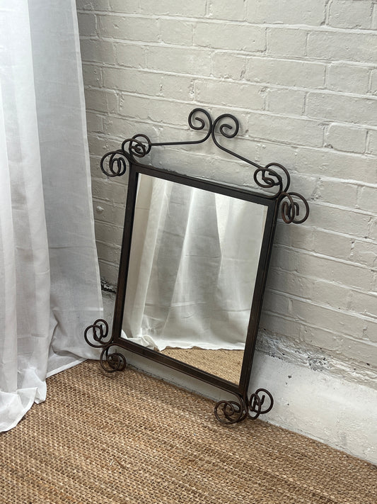 SPRIAL IRON MIRROR