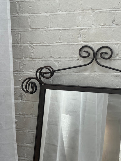 SPRIAL IRON MIRROR