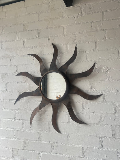 RUSTED IRON SUNBURST MIRROR