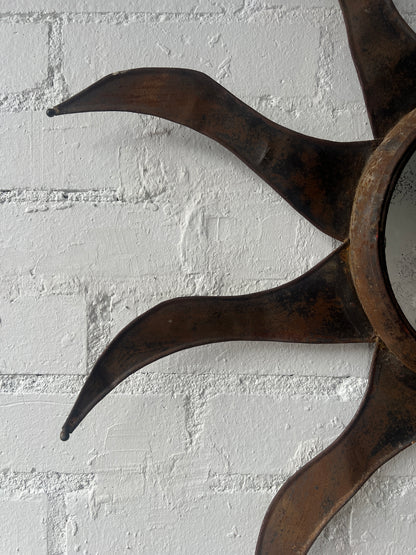 RUSTED IRON SUNBURST MIRROR