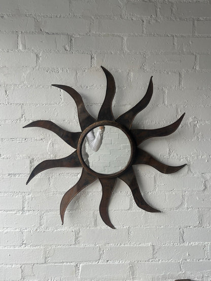 RUSTED IRON SUNBURST MIRROR