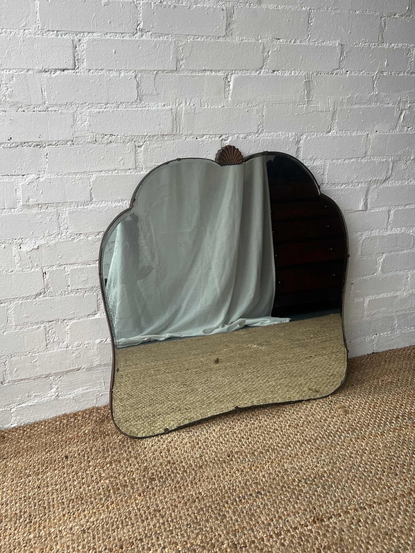 LARGE ART DECO MIRROR WITH SHELL
