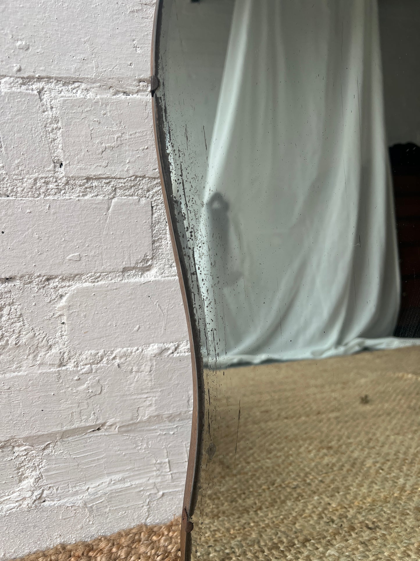 LARGE ART DECO MIRROR WITH SHELL