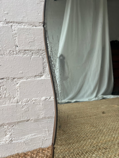 LARGE ART DECO MIRROR WITH SHELL