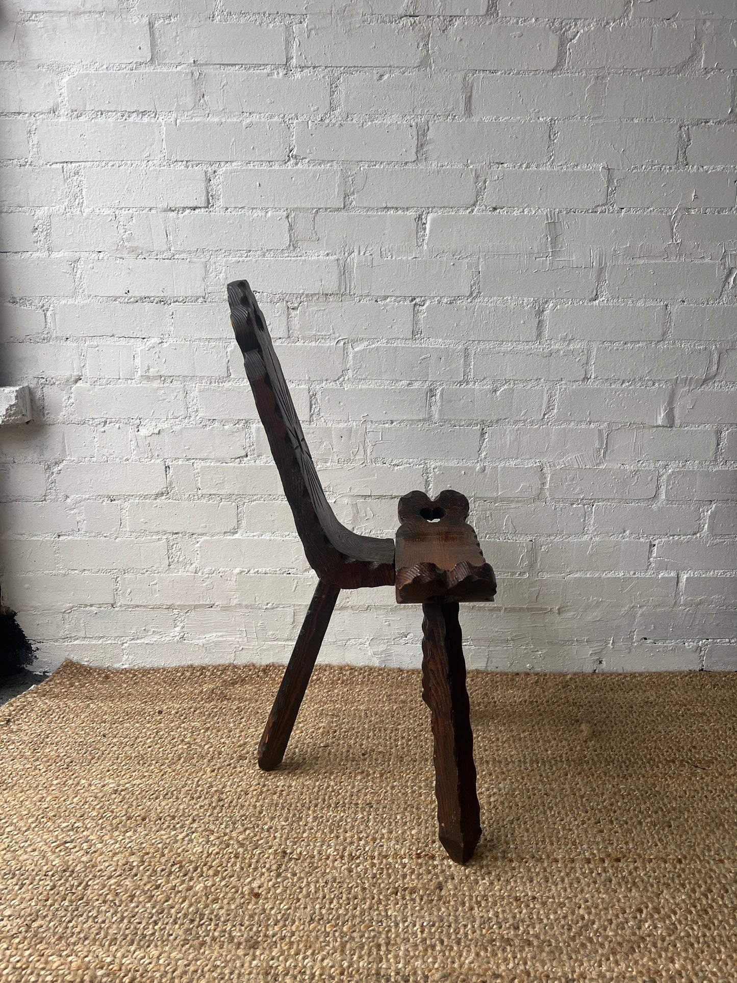 CARVED WOODEN BAROQUE BIRTHING CHAIR