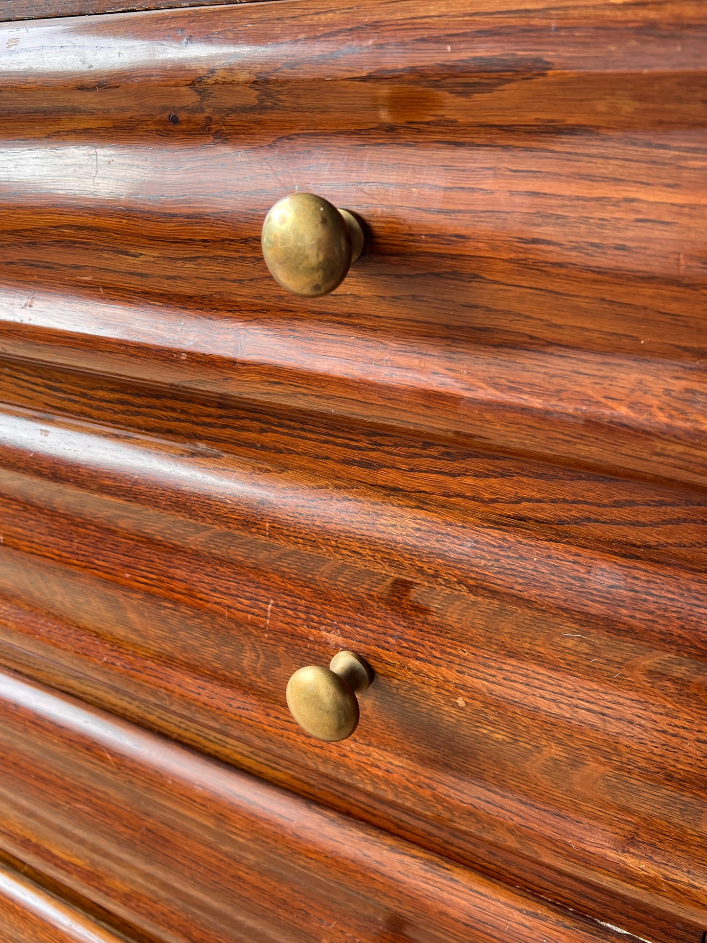 FRENCH WAVY CHEST WITH MARBLE TOP