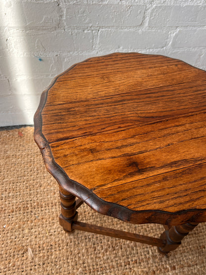 WAVY EDGE SIDE WOODEN TABLE